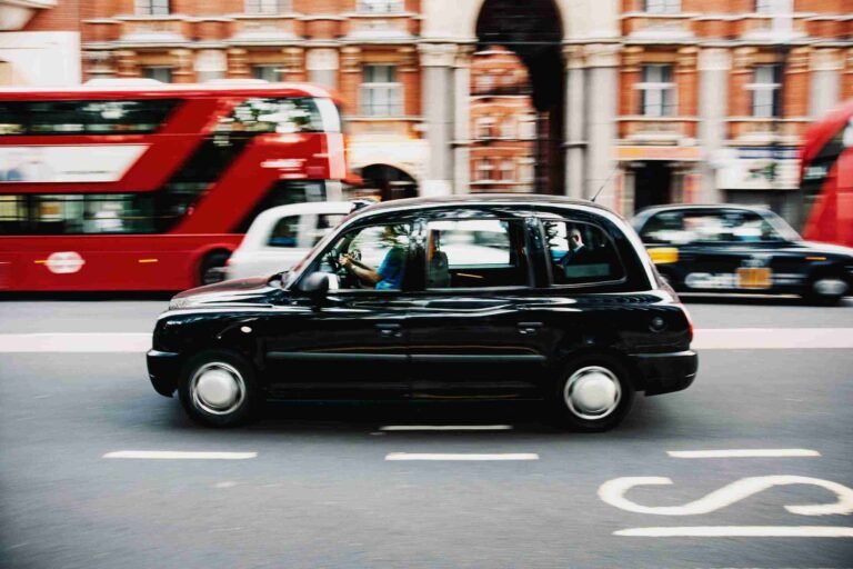 Sunbury-on-Thames Private Hire Vehicle Options for Airport Travel