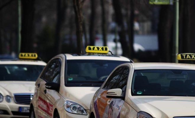 Sunbury airport taxi